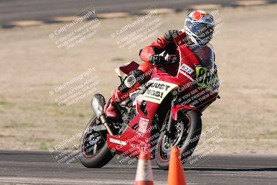 media/Jan-15-2026-Racers Edge (Thu) [[dfebeb70ab]]/3-B Group/Session 2 (Bowl Exit)/